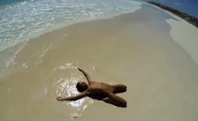 Gorgeous Amateur Teen Shows Off Her Sexy Body On The Beach